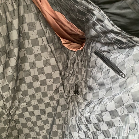 HUGO BOSS - Picture 3 of 9